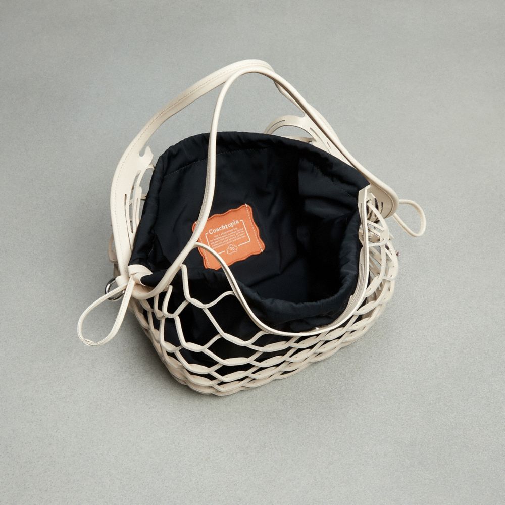 Coach Basket Bag In Regenerative Leather Black/Chalk | COH865124