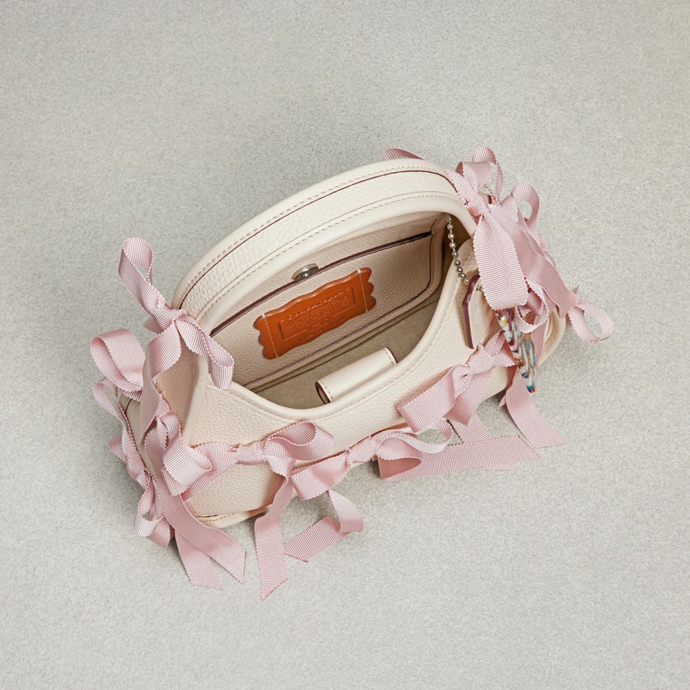 Coach Ergo Bag In Coachtopia Leather: Bows All Over Cloud | COH864867