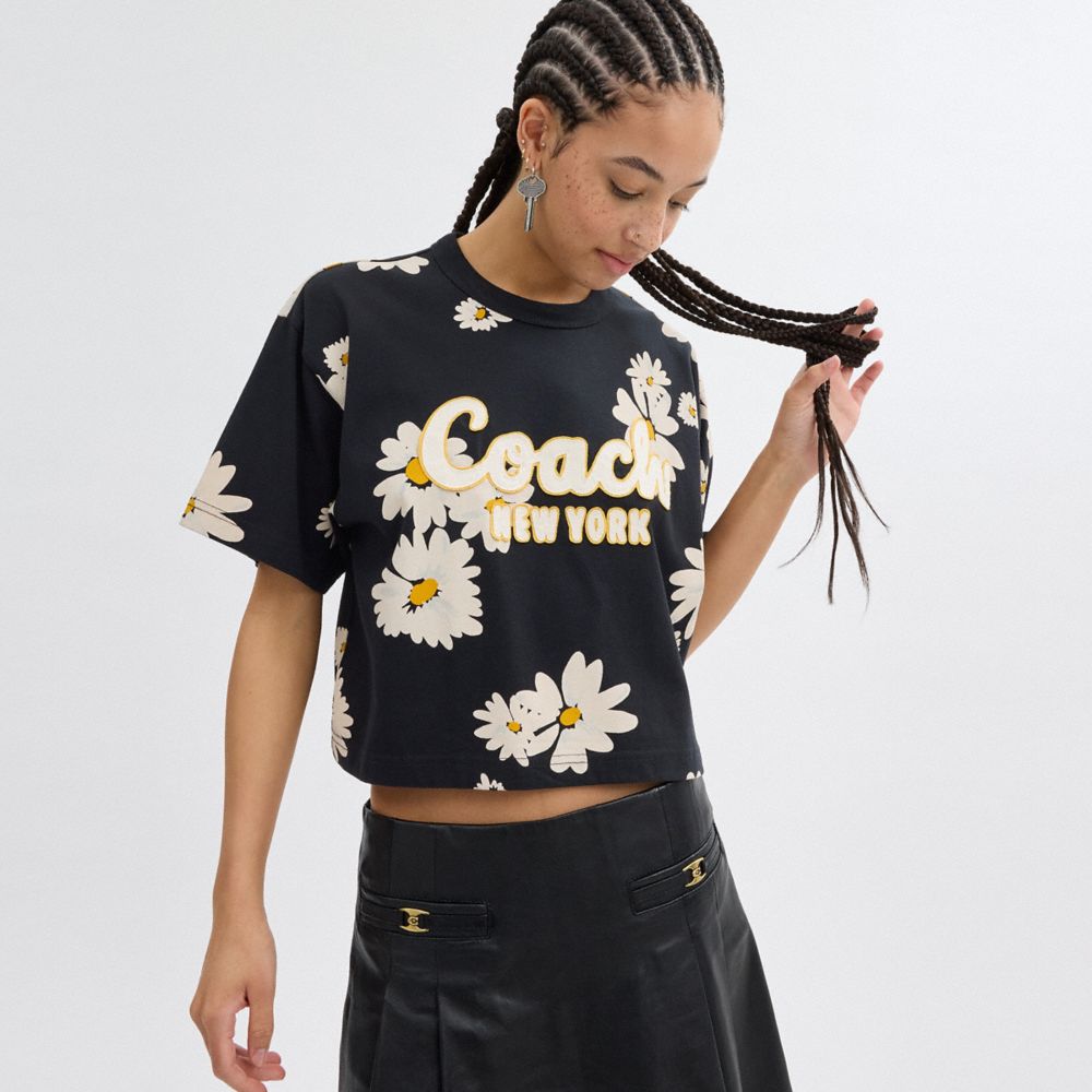 Coach Floral Cropped Signature Script T Shirt In Organic Cotton Black | COH865998