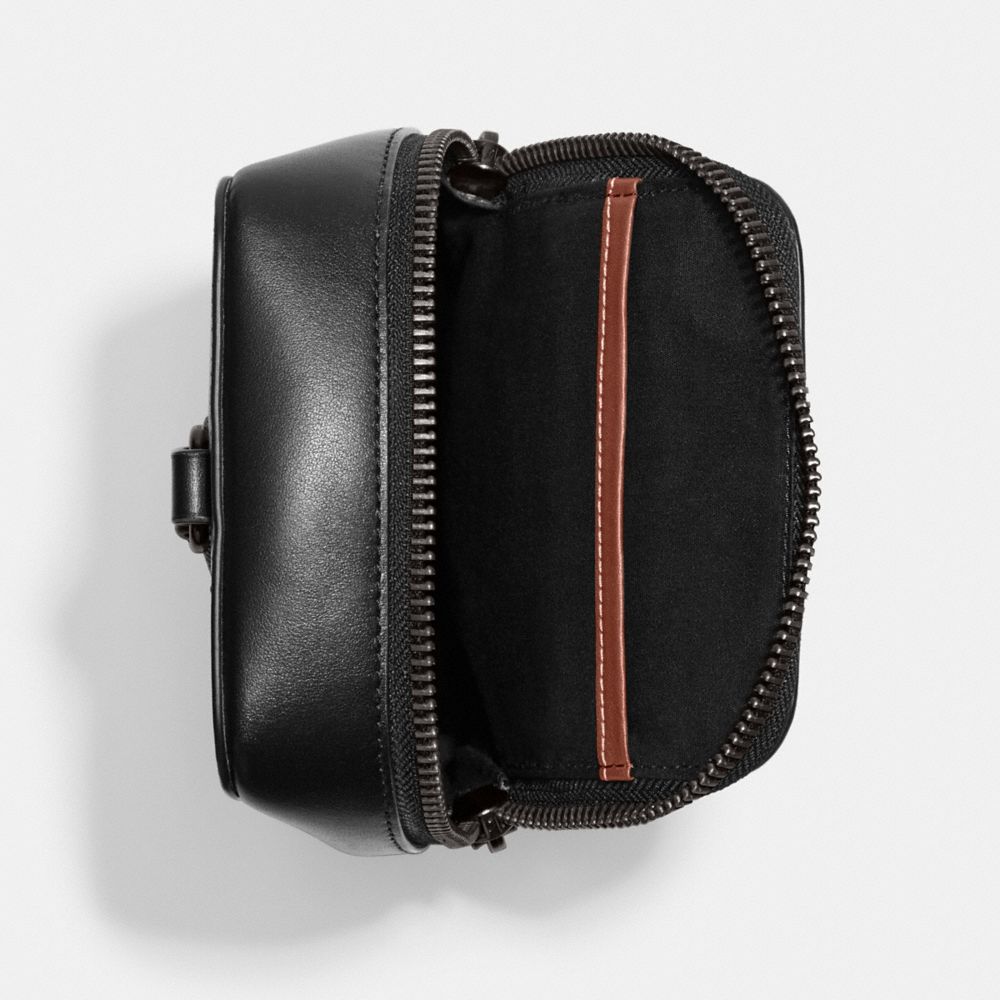 Coach Gotham Sling Pack 13 In Signature Canvas Charcoal | COH865462
