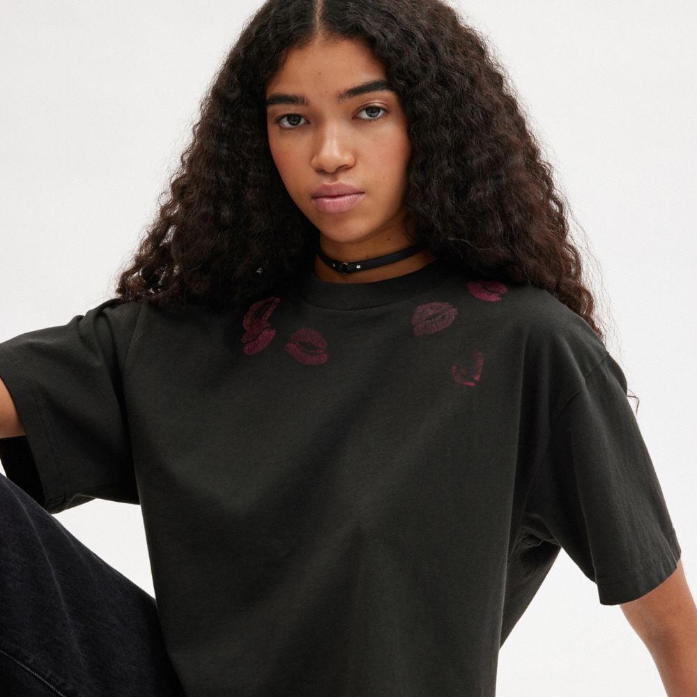 Coach Lip Print Cropped T Shirt Black | COH865956