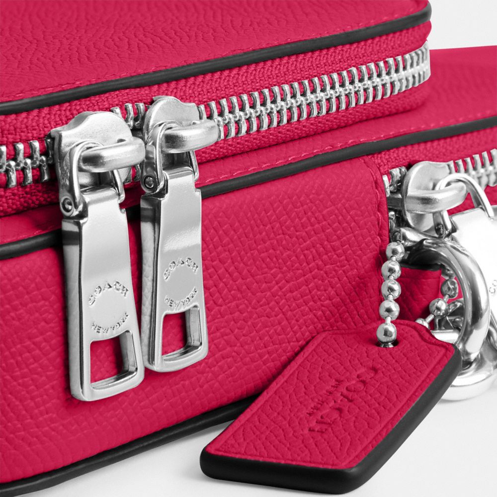 Coach Phone Crossbody Dragon Fruit | COH866538