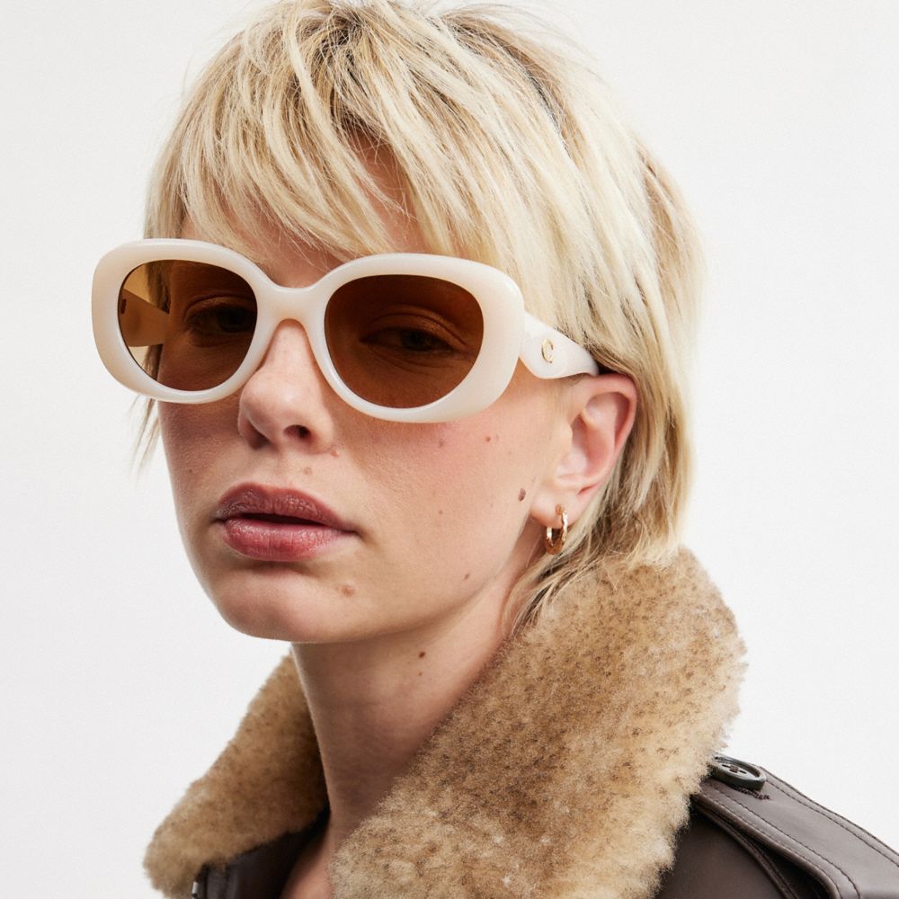 Coach Pillow Tabby Round Sunglasses Milky Ivory | COH866331