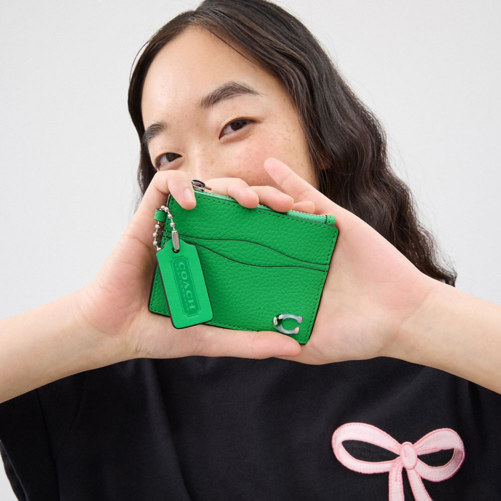 Coach Wavy Zip Card Case In Pebbled Coachtopia Leather With Key Ring Electric Kelp | COH865560